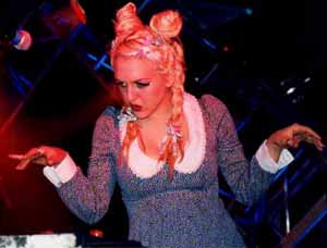 Susan of Switchblade Symphony at Whitby, April 1999. Photo by Olga K..